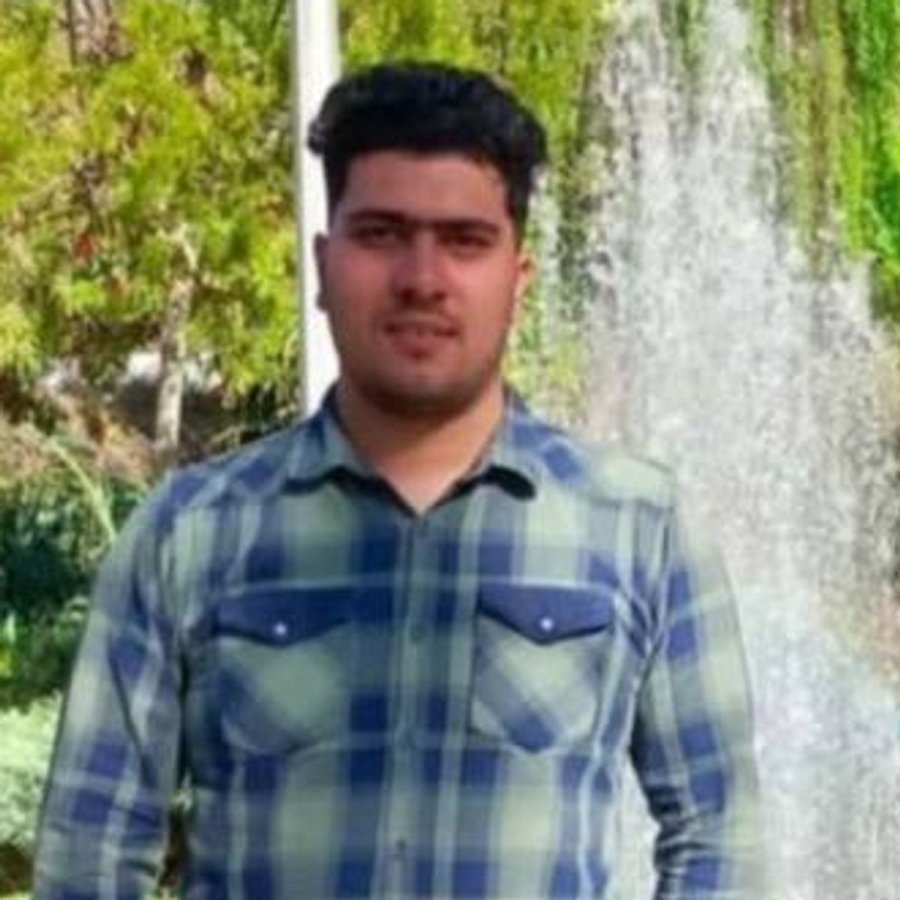 یاسر اسکندرزاده