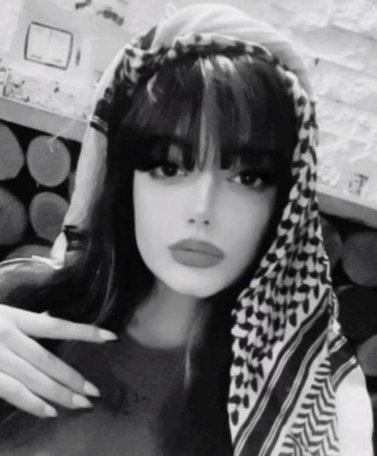 ملینا میرزایی