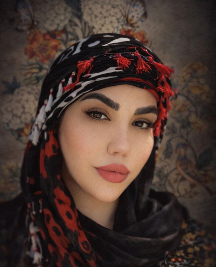آذین فریدونی