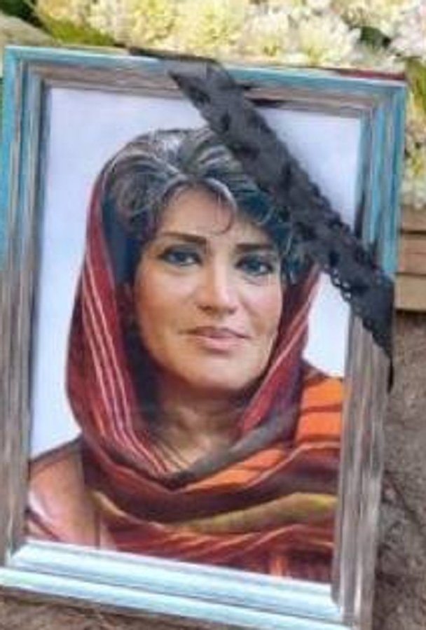 زهره خاکسار