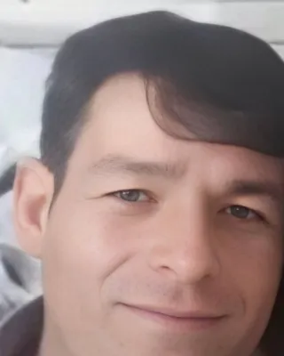 بهمن فتاحی