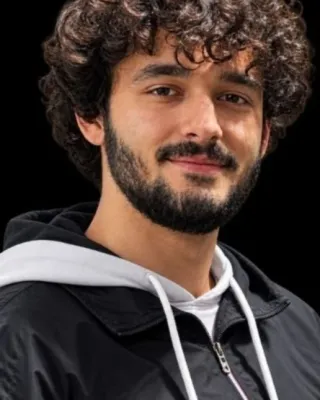 یونس (کاوه) افتخاری