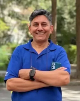 آریا رفیعی