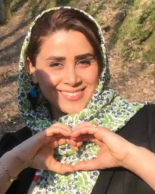 مونا اسمی