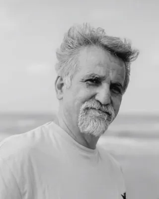 Ahmad (Saeed) Hajimirza Aliasghar Vaziri