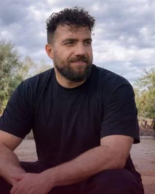 Yazdan Ravaei