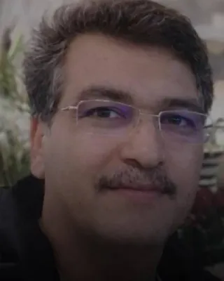 سیروس حربگی ن