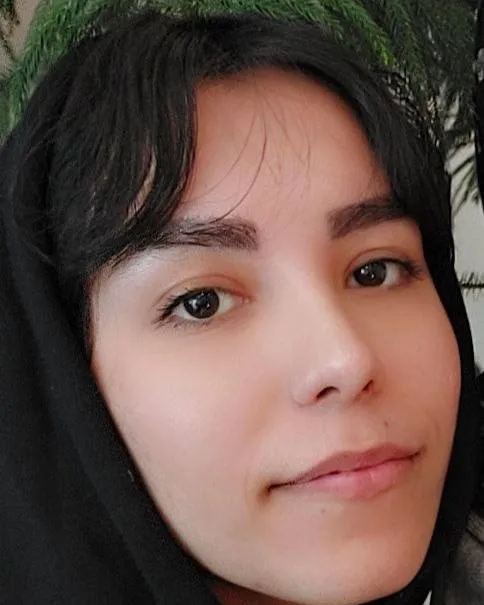Maryam Loghmani (Darvish Loghmani)