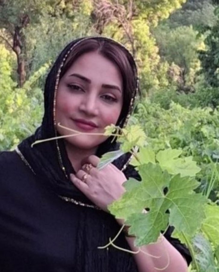 سمیه قبادی