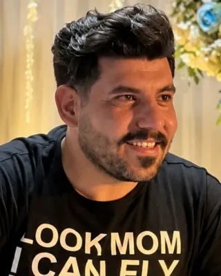 Behnam Enayat