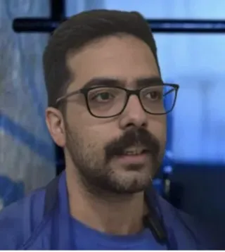 Aghil Keshavarz