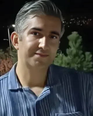 main portrait of V031C373