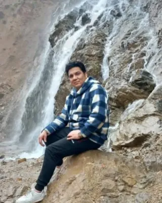 Farhad Mina