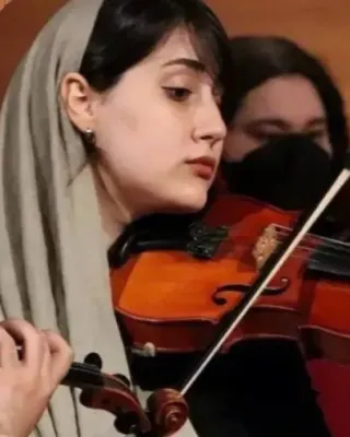 Sanam Pourbabayi