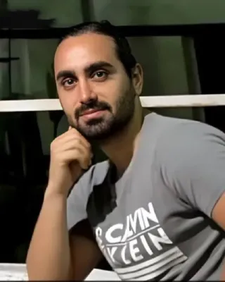 Arash Hassani