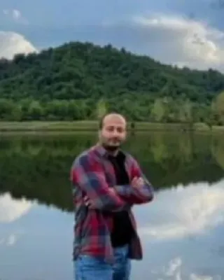 Behzad Hosseini Aghozbani