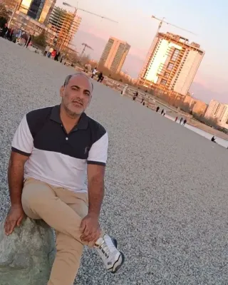 Reza Sahandi Ahmadabad