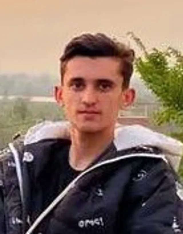 یاسین جاویدان