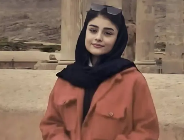 غزل احمنی