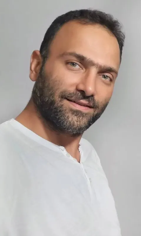 عباس کشاورز