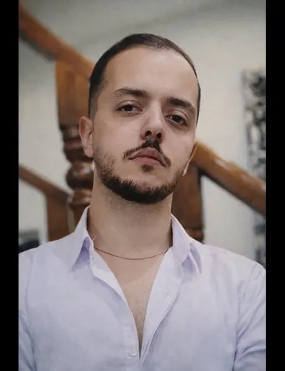 Amirhossein Razgardani Sharahi
