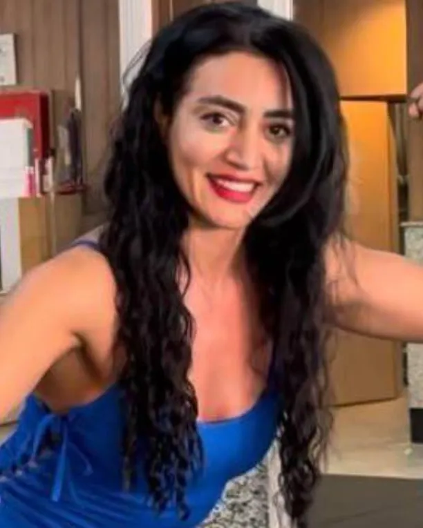 Zeynab (Sahar) Fard