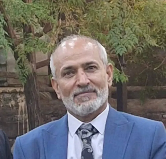 Rostam Saket
