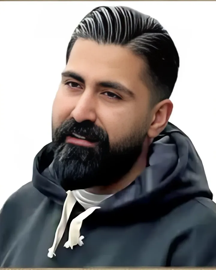 Yaser (Amir Ali) Lorjozani