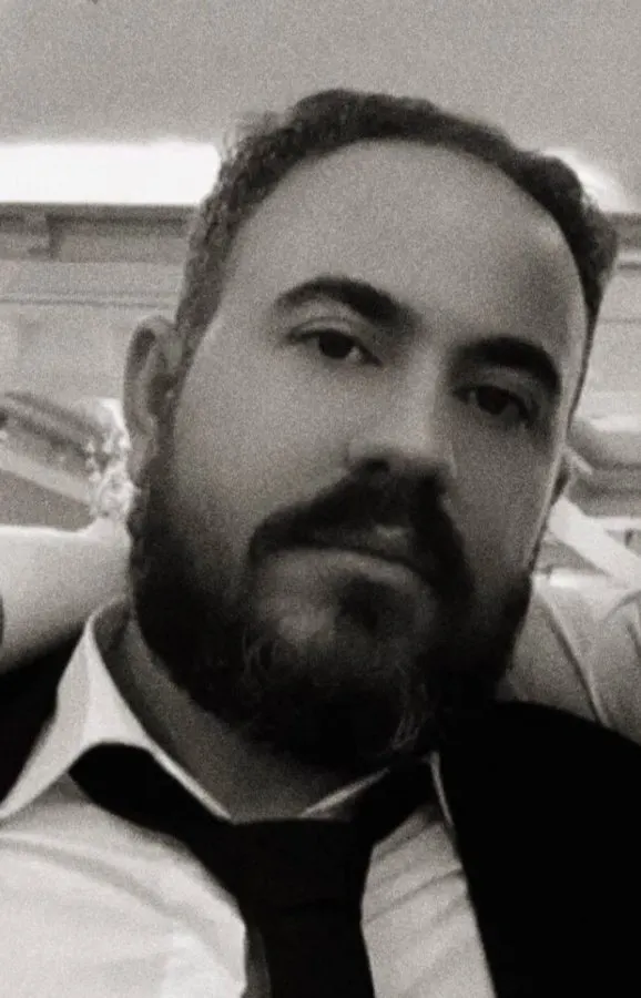 Hossein Ganjei (Lataran)